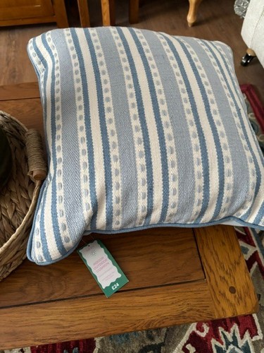 Filled cushions 45cm - 45cm, x