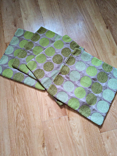 Next green grey circle - green/grey,